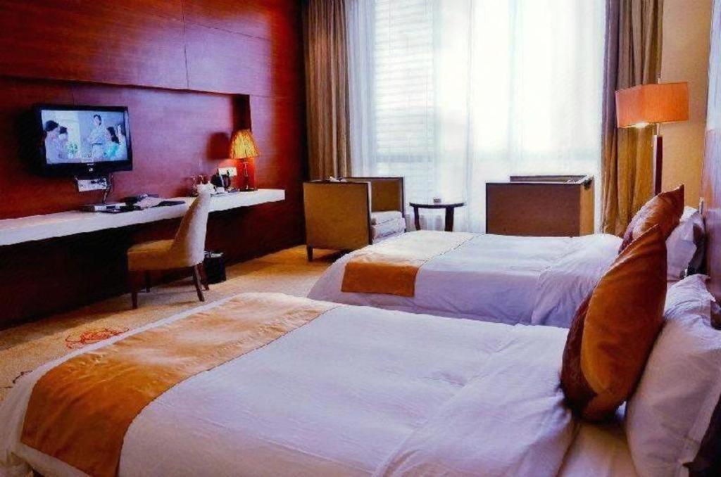 Suzhou Phoenix Hotspring Resort Zhangjiagang Exterior foto